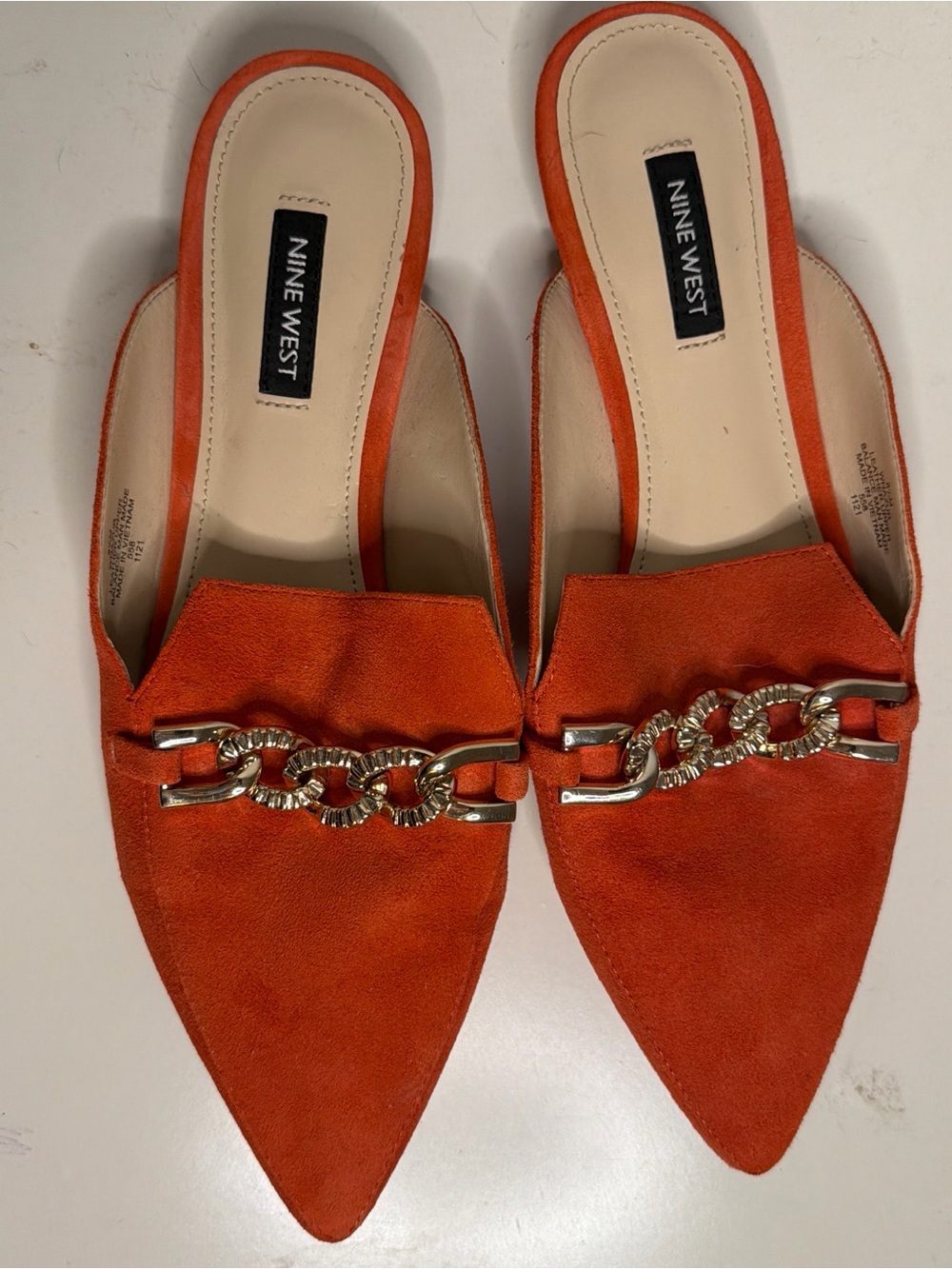 Nine West Orange Suede Pointed-Toe Chain-Accent Mules
